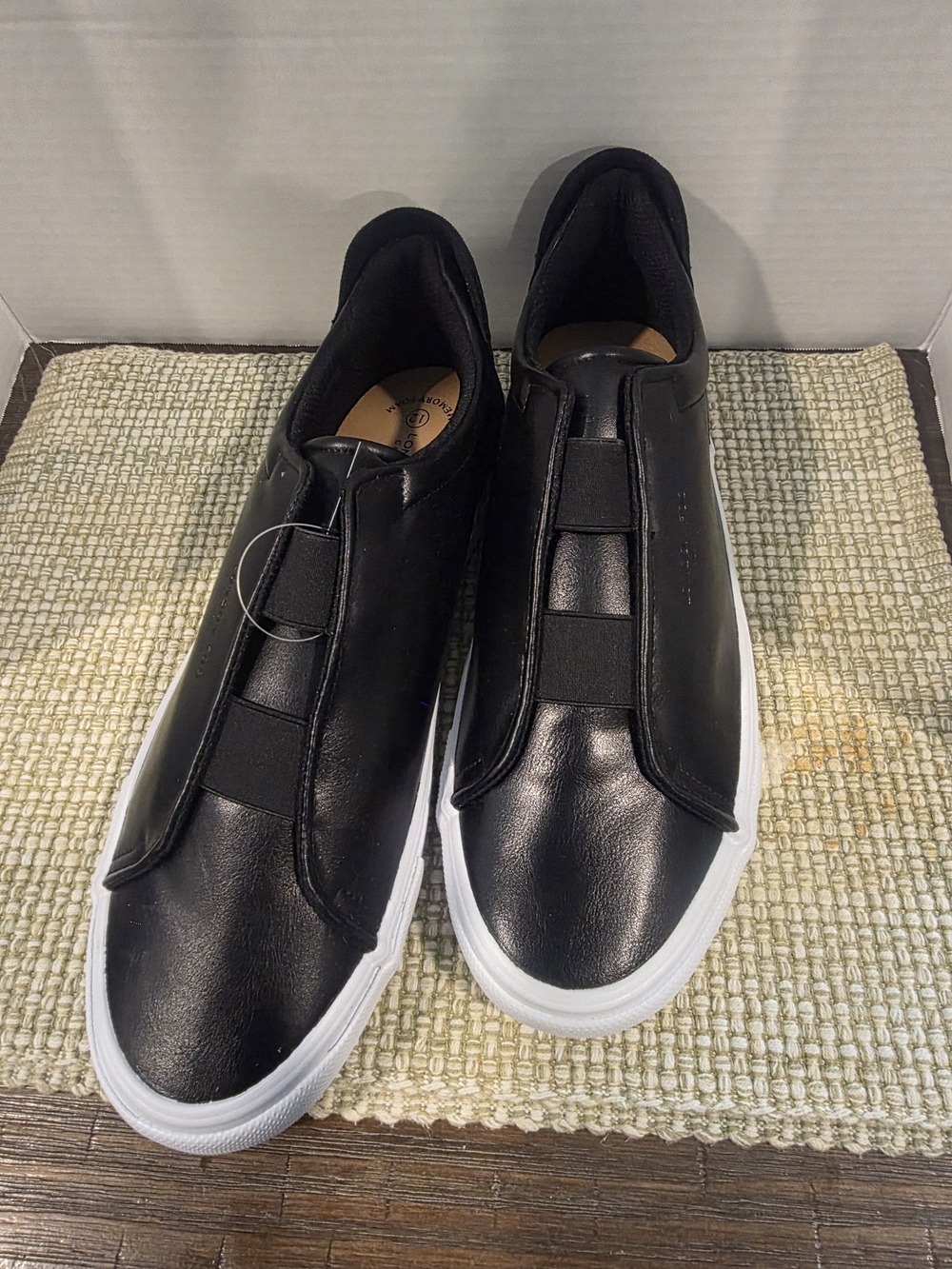 London Fog Men's Black Leather Slip-On Sneakers with White Sole - Picture 3 of 5